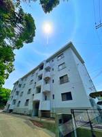 ネスタ花山の外観