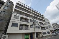第一三井ビルの外観