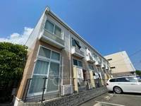 レオパレスEstinalの外観