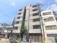 東三国エンシンビルの外観