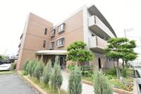 大阪府堺市西区上野芝向ヶ丘町6丁の賃貸マンションの外観