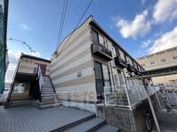 レオパレスパーシモン辻子の外観