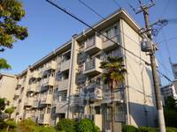 新金岡町2丁4住宅の外観