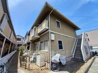 大阪府豊中市長興寺北3丁目の賃貸アパートの外観