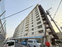 メガロコープ平野5号棟の外観