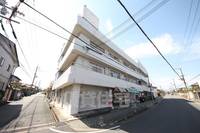 マンションヒライ201の外観
