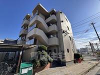 吉川マンションの外観