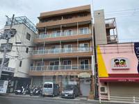 ロイヤルコートナグラの外観