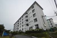 男山第2住宅 114号棟の外観