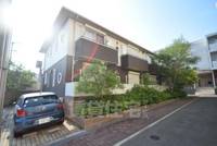 大阪府茨木市南春日丘7丁目の賃貸アパートの外観