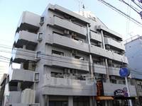 アーバンハイツ金山の外観