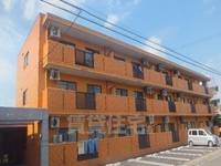 アヴニール・ヒラの外観