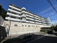 白鷹夙川マンションの外観