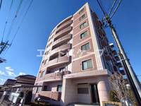 Grand Leagaの外観