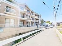 メゾン・ド・ルーブルの外観