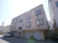 イーストコートIIIの外観