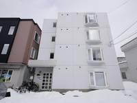 マイコート南郷STの外観写真