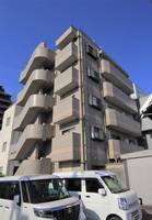 Alcazar Dogo501の外観