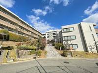 カルム千里山土井の外観