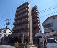 京都府京都市右京区梅津石灘町の賃貸マンションの外観