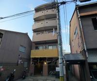 プラティーク四条402の外観