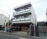 シャンブル深草3-Aの外観