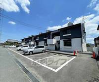 京都府相楽郡精華町菱田宮西の賃貸アパートの外観