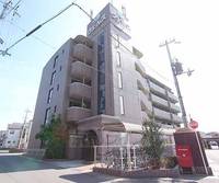 京都府京田辺市興戸下ノ川原の賃貸マンションの外観