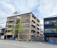 ドゥエル嵯峨の荘206の外観