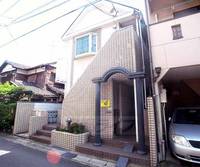 京都府京都市右京区嵯峨野有栖川町の賃貸アパートの外観