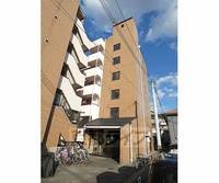 ライオンズマンション東山弐番館の外観