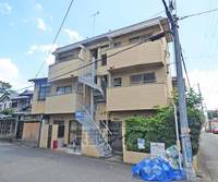 ハイツ紫明の外観