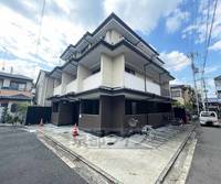 京都府京都市東山区本町12丁目の賃貸マンションの外観