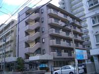 アメニエス萱町202の外観