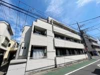 クローバー七番館101の外観