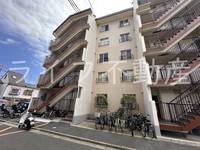 プレジデント東大阪第4棟の外観