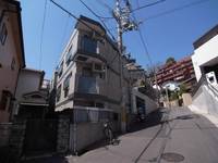 兵庫県神戸市東灘区西岡本6丁目の賃貸マンションの外観