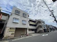 寿ハイツの外観