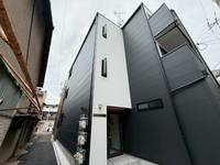 CASA出屋敷駅前の外観