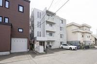 マピエス元町401の外観