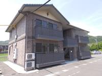 メゾンルージェ C棟の外観