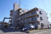 シャルマン市坪302の外観