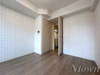 プレサンス大須観音ビザリアの居間