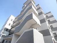 奈良県葛城市忍海(マンション)の賃貸物件の外観