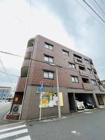 サントロペ三条の外観