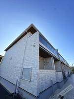 アット横小路の外観