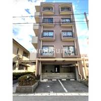 マンション逸の外観