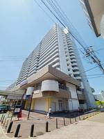 UR武庫川 12号棟の外観