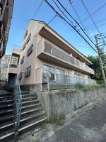 クイーンズハイツ名倉の外観