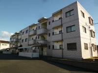 ファミール合川3番館102の外観